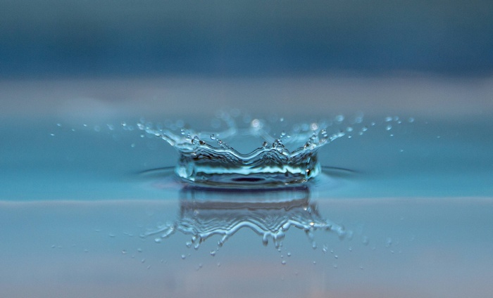 Close up of a water drop splash