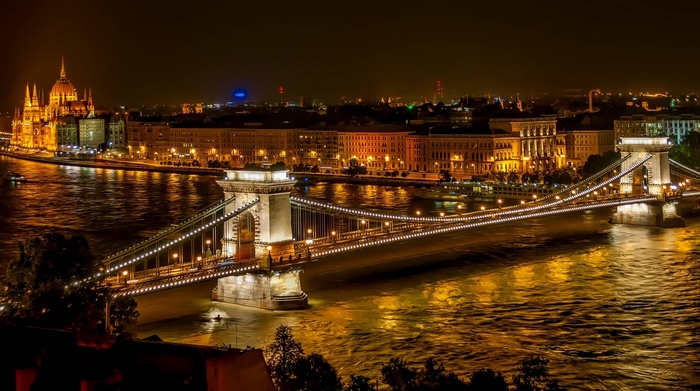 Szechenyi Chain Bridge at night in Budapest