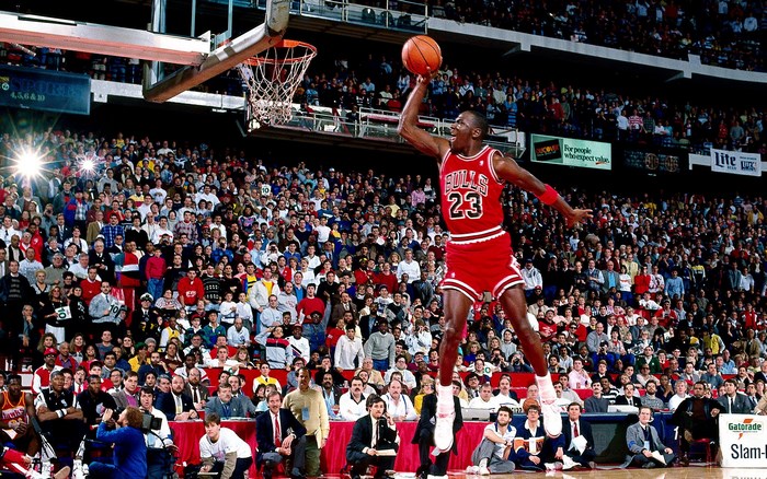 Michael Jordan of the Chicago Bulls dunking
