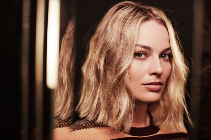 Margot Robbie portrait with reflection