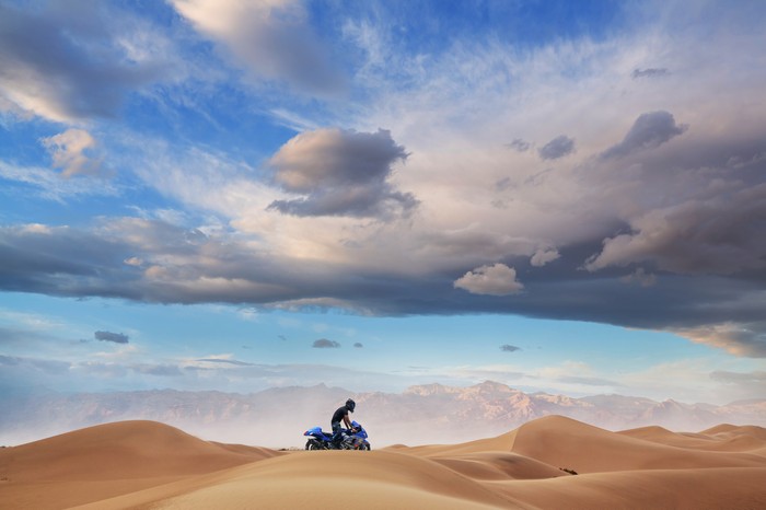 Man riding a Suzuki Hayabusa in the desert