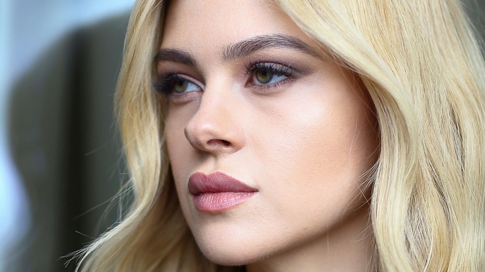 Nicola Peltz 4K portrait