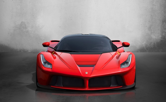 Stunning Red Ferrari LaFerrari 4K Front View