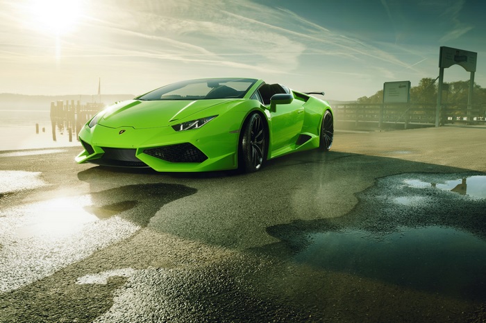 Green Lamborghini Huracan 4K