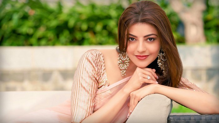 Elegant Kajal Aggarwal Smiling in Traditional Attire