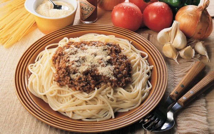 Spaghetti Bolognese with Parmesan Cheese