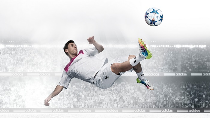 Lionel Messi Performing Bicycle Kick 4K