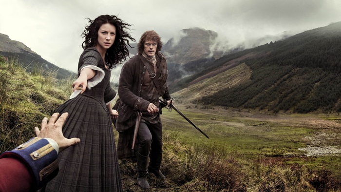 Claire and Jamie Fraser from Outlander 4K