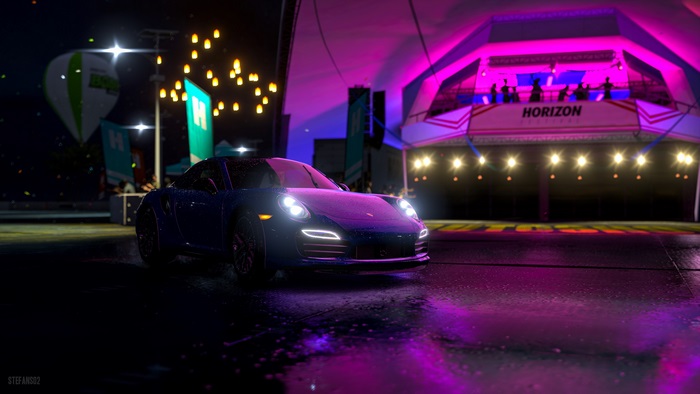 Porsche 911 in Forza Horizon 3 at night