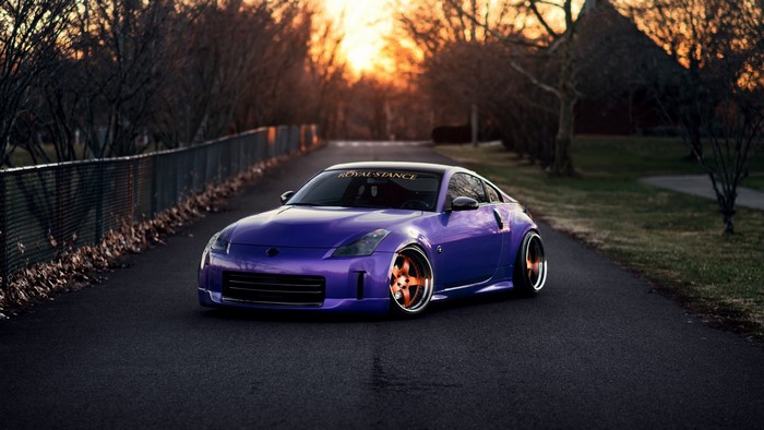 Purple Nissan 350Z with custom wheels