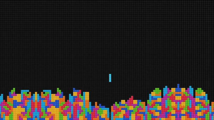 Tetris game with falling blue piece