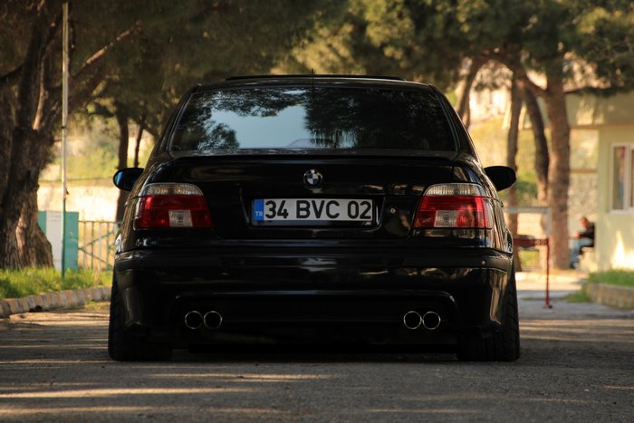Black BMW E39 M5 rear view