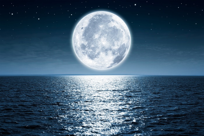 4K Night Sea with Full Moon Reflection