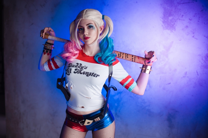 Harley Quinn Cosplayer with Baseball Bat
