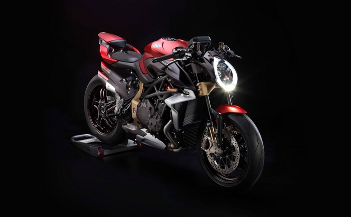 4K MV Agusta Brutale 1000 Serie Oro motorcycle
