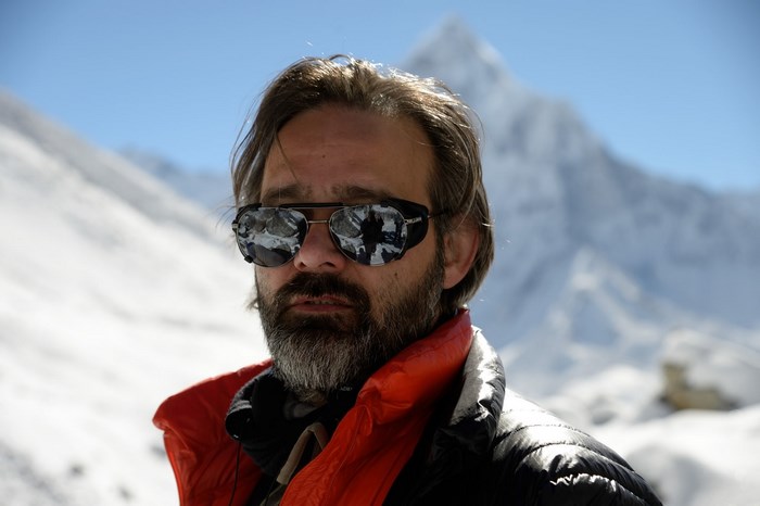 Man in sunglasses on Everest