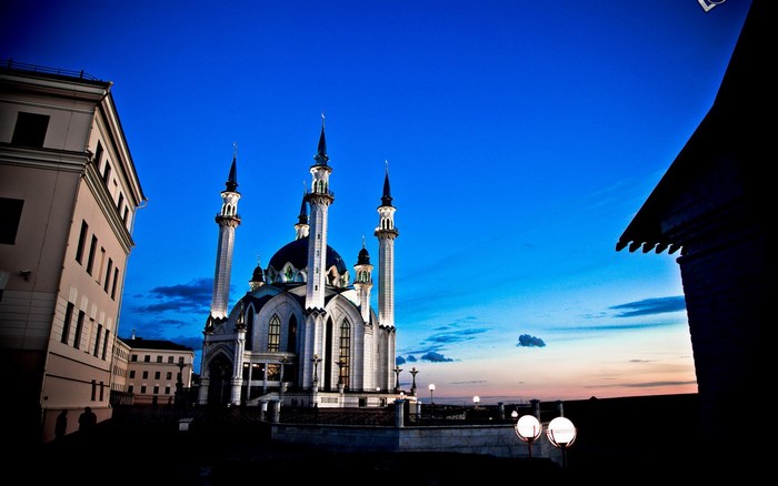 Kul Sharif Mosque at dusk