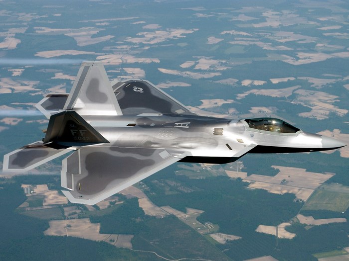 Lockheed Martin F-22 Raptor in flight