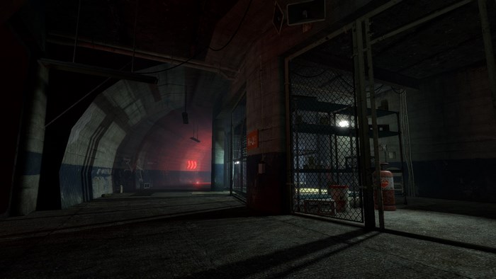Half-Life 2 industrial tunnel with security cage