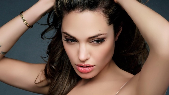 Angelina Jolie