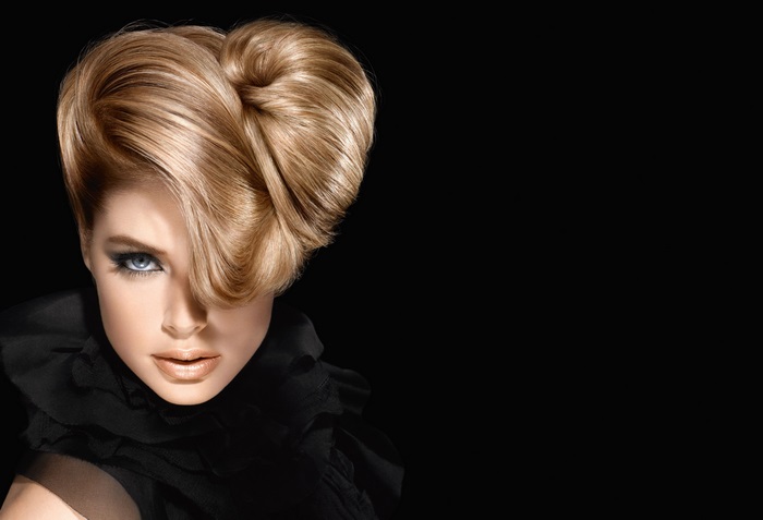Doutzen Kroes with heart-shaped hairstyle