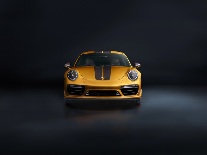 4K Porsche 911 Turbo S Front View