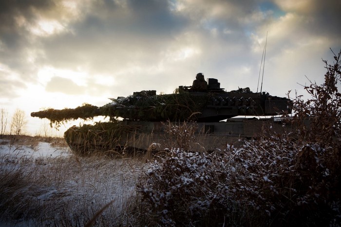 Leopard 2 tank in a snowy field