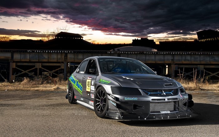 Mitsubishi Lancer Evolution IX race car