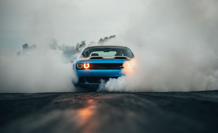 Blue Dodge Challenger SRT Hellcat Widebody Burnout 4K