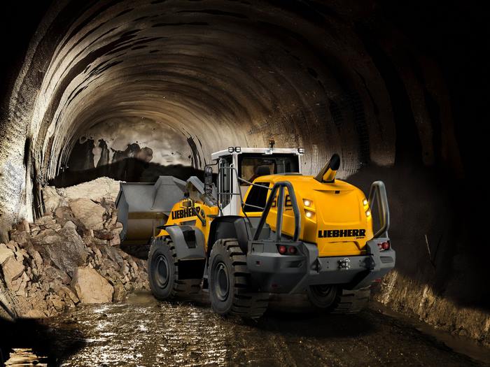 Liebherr L566 Wheel Loader in a Tunnel