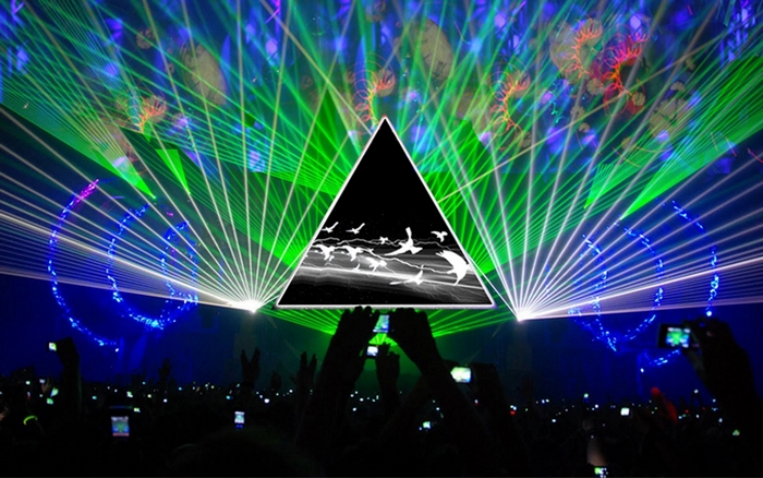 Pink Floyd prism laser show concert