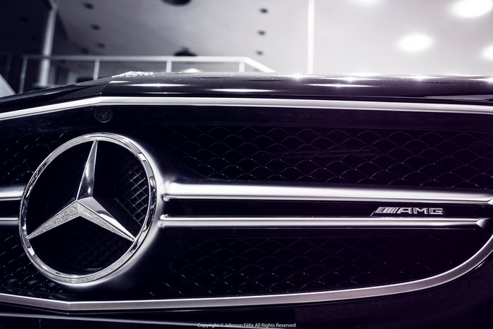 Mercedes-Benz S63 AMG Grille Close-up