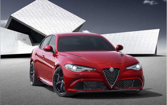 Red Alfa Romeo Giulia 4K