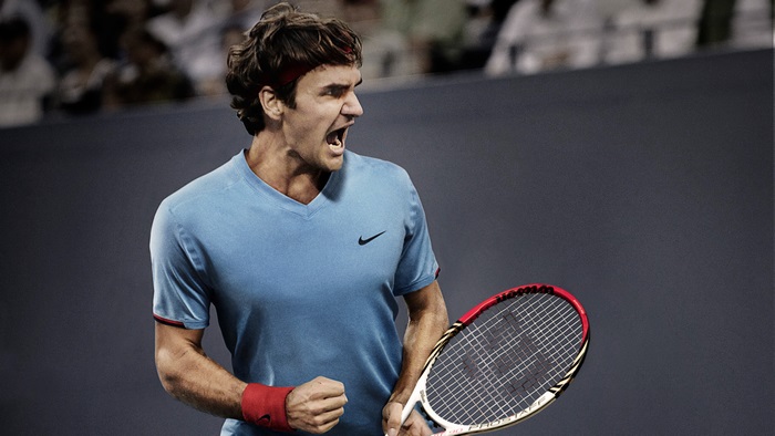 Roger Federer playing tennis