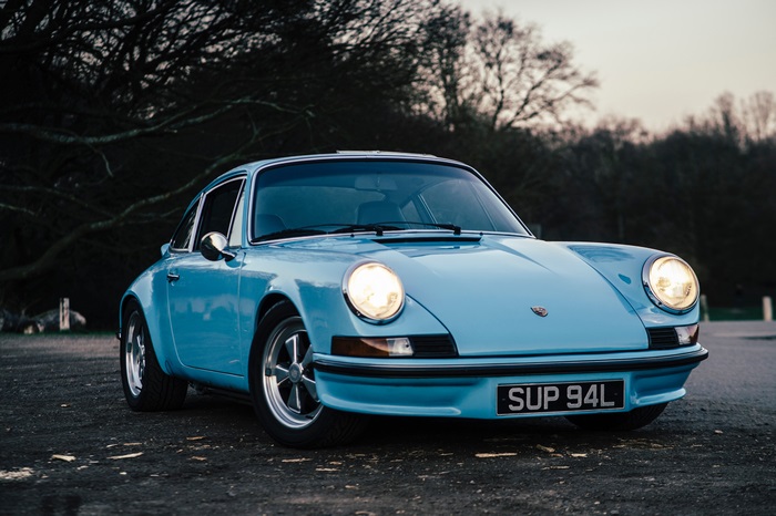 Blue Porsche 911 SUP 94L