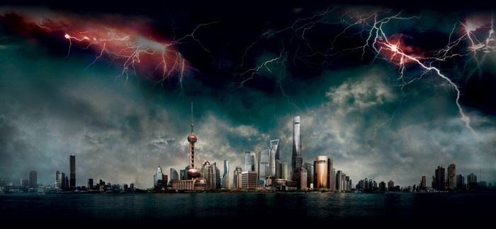 Geostorm 4K Cityscape with Lightning