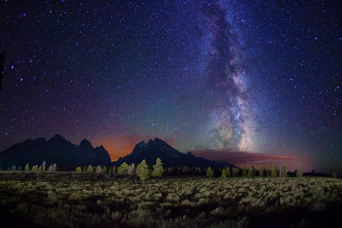 Milky Way over Grand Teton mountains at night