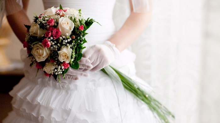 Bride holding a wedding bouquet