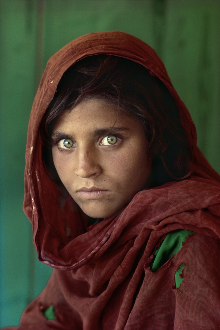 Afghan girl with green eyes by Steve McCurry