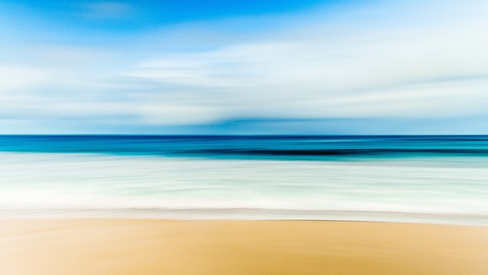 Abstract beach scene with long exposure