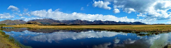 Mount Cook landscape with lake reflection, New Zealand