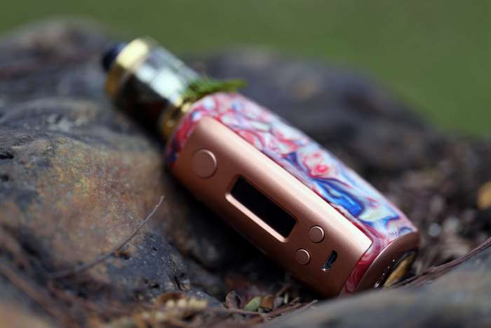 Resin vape mod on rocks