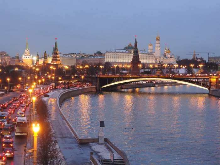 Evening View of Kremlin and Moscow River Bridge 4K
