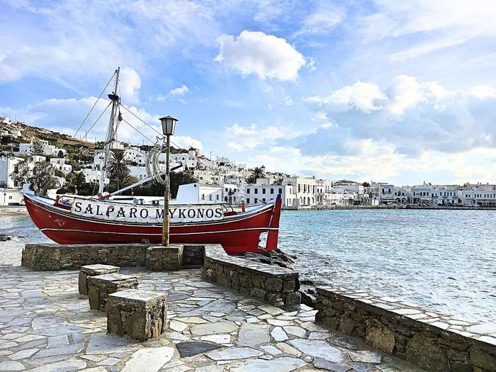 Red boat SALPARO MYKONOS in Greece 4K