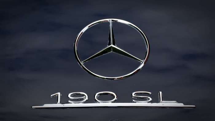 Mercedes-Benz 190 SL emblem and badge
