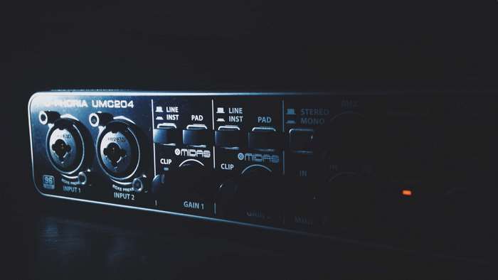 Behringer UMC204 Audio Interface