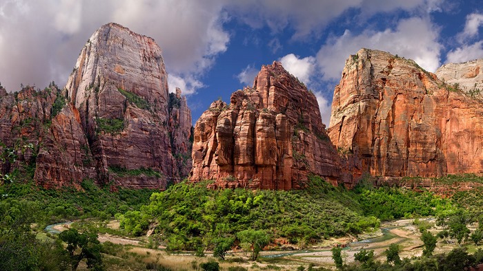 Majestic Red Rock Cliffs in Zion National Park