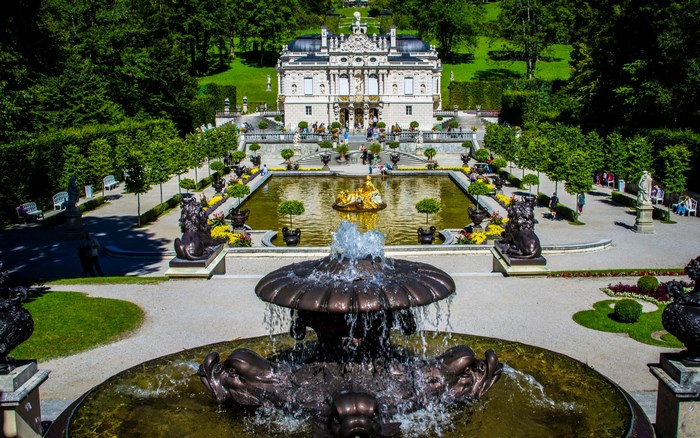 Linderhof Palace Gardens with Fountain