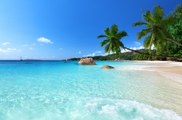Anse Lazio 4K Beach Scene