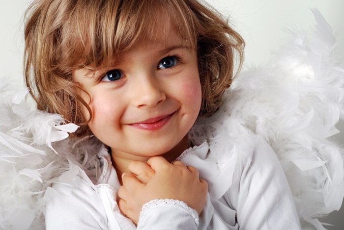 Cute girl with angel wings 4K